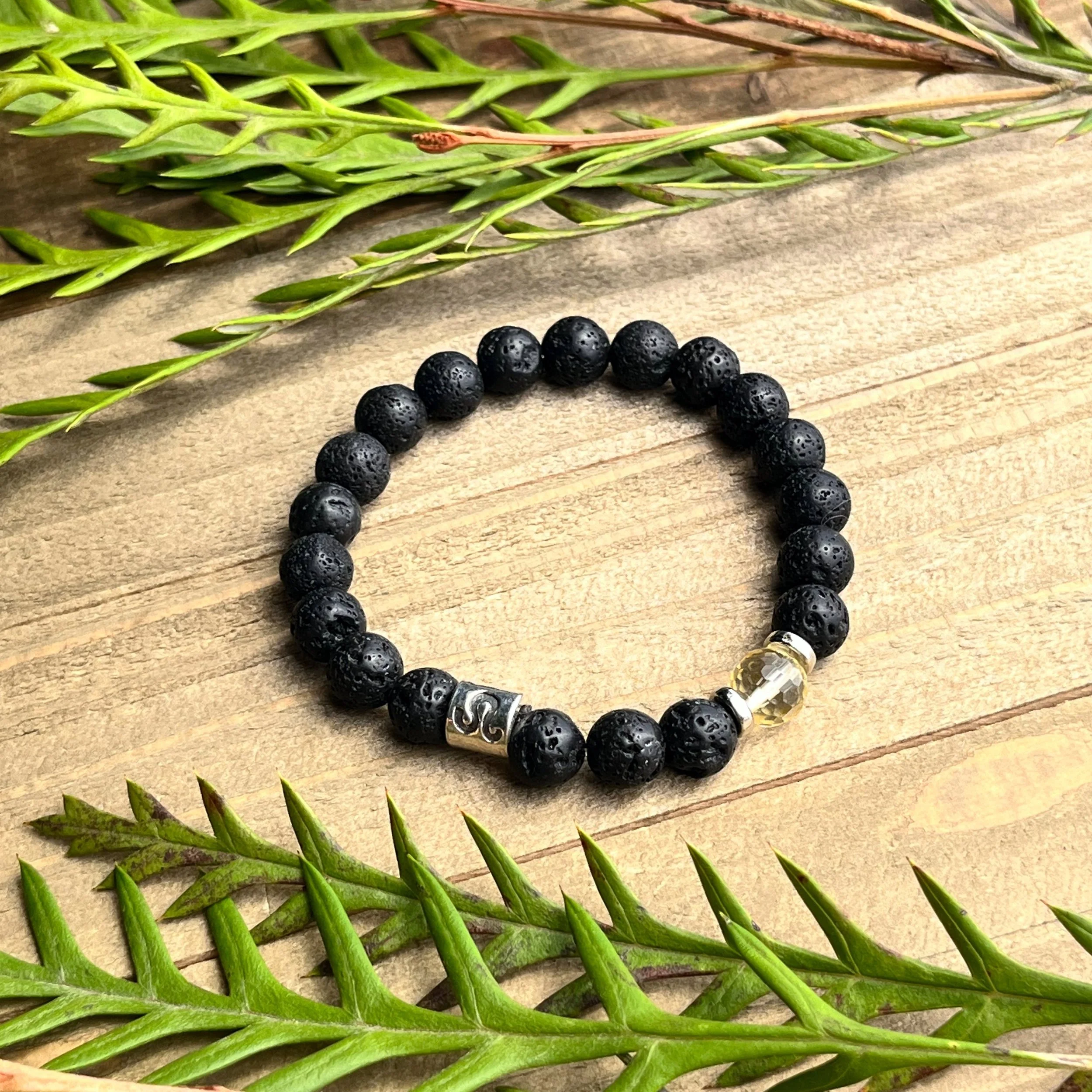 no.109 レオパードとLava stoneのゴムブレス leo+lava+with+citrine+bracelet